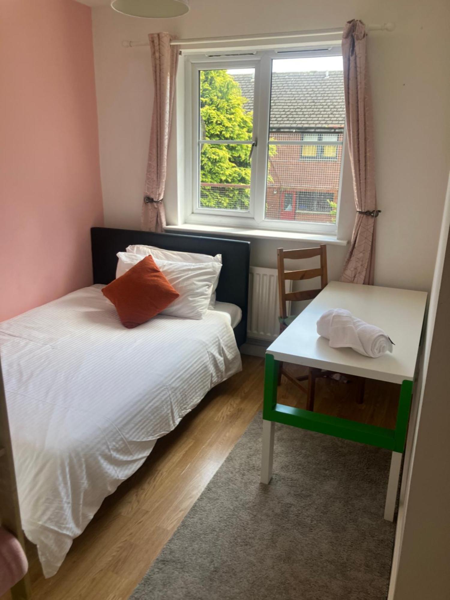 Urban Escape Glasgow Green Free Parking 20Min Walk To City Center ภายนอก รูปภาพ